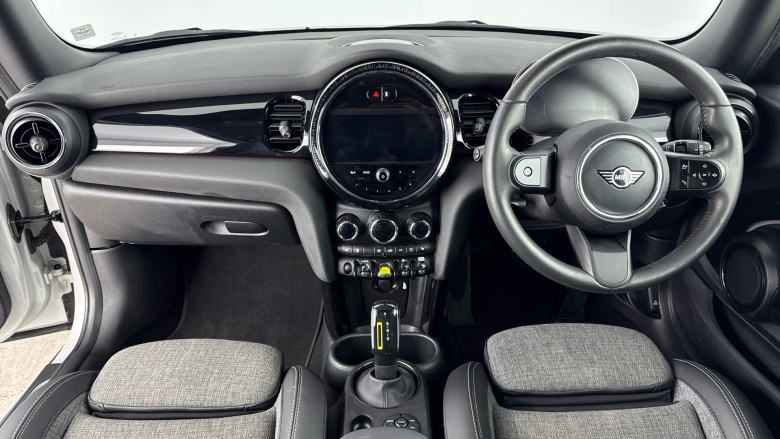 MINI Hatchback 135kW Cooper S Level 2 33kWh 3dr Auto Electric Hatchback